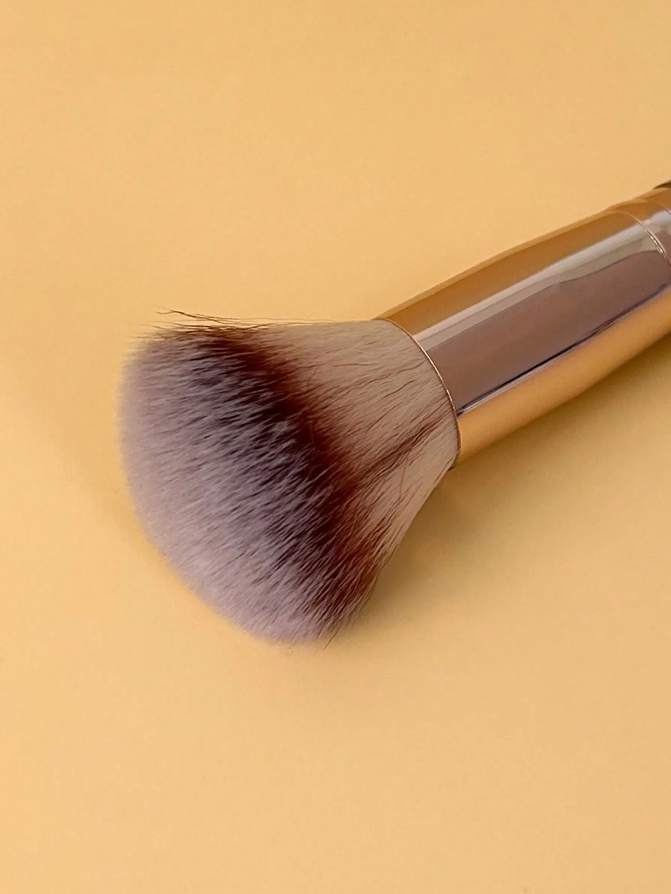 1pc Blush Brush Black Friday
